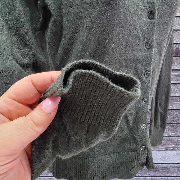 Gap Women's Cardigan Sweater Green Medium Button-up Long Sleeve - Picture 3 of 6